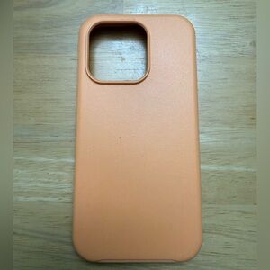 iPhone 15 Pro Otterbox Symmetry case
